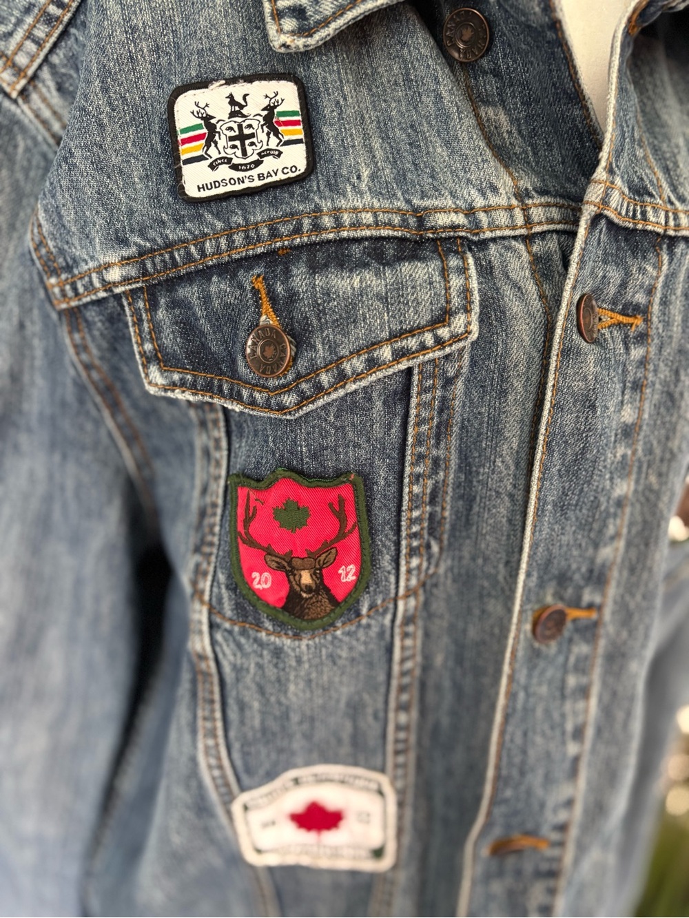 Hudson Bay Co. 2012 CollectableVintage Olympic Denim Jacket/ Canadian Patches
Lg - Picture 2 of 10